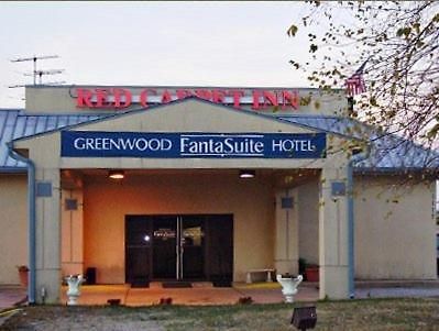 Red Carpet Inn Fanta Suites Hotel Грийнууд Екстериор снимка